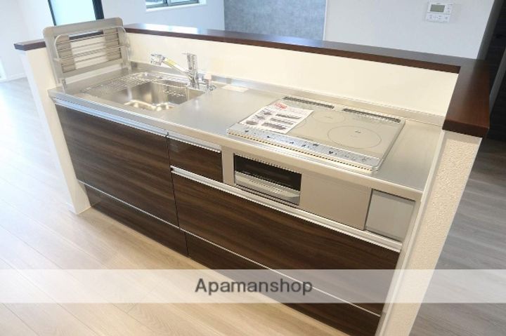 富山県富山市婦中町砂子田の賃貸マンションのキッチン