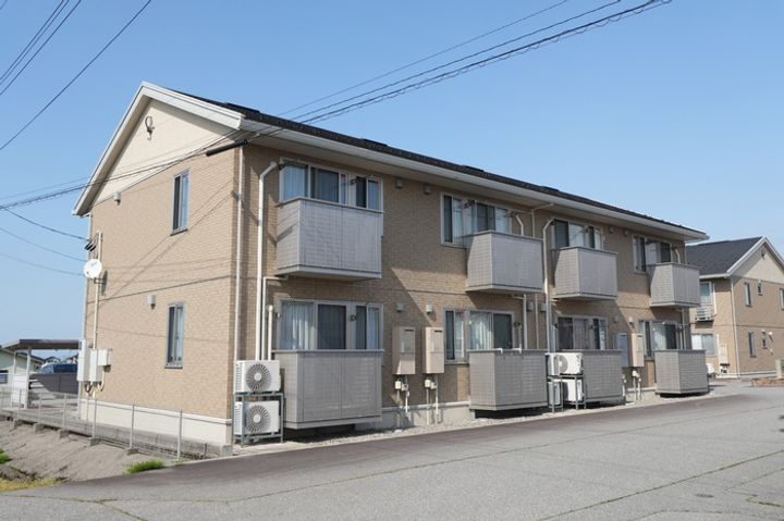 リッシュモア A棟の外観