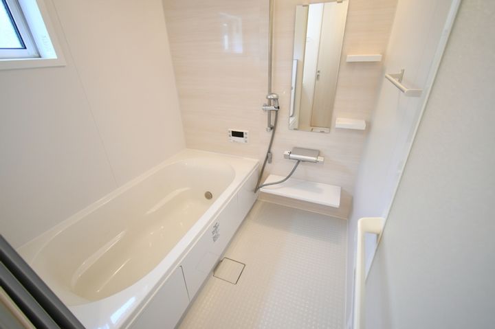 グラン ストリーツ Cの風呂