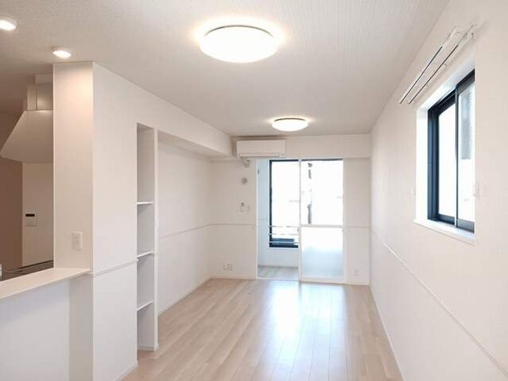 Iネット11Aの居間