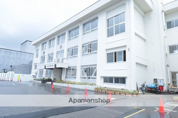 富山県富山市久方町の賃貸アパートの周辺