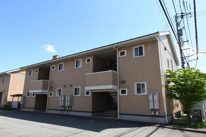 アバンウェル田中町 A棟の外観