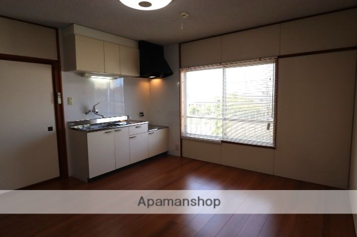 クローネ太閤山C棟402の居間