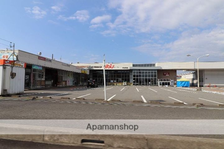 フレグランス南台の周辺