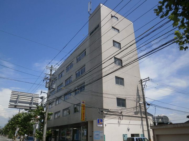 セブングラスの外観