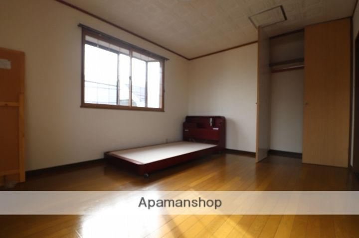 カレッジハウスの居間