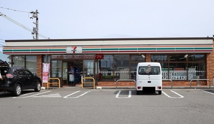 ベルフラワーBの周辺