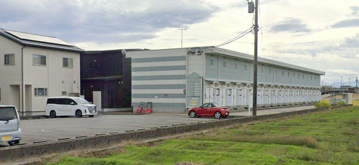 レオパレスセヴィル下窪210の外観