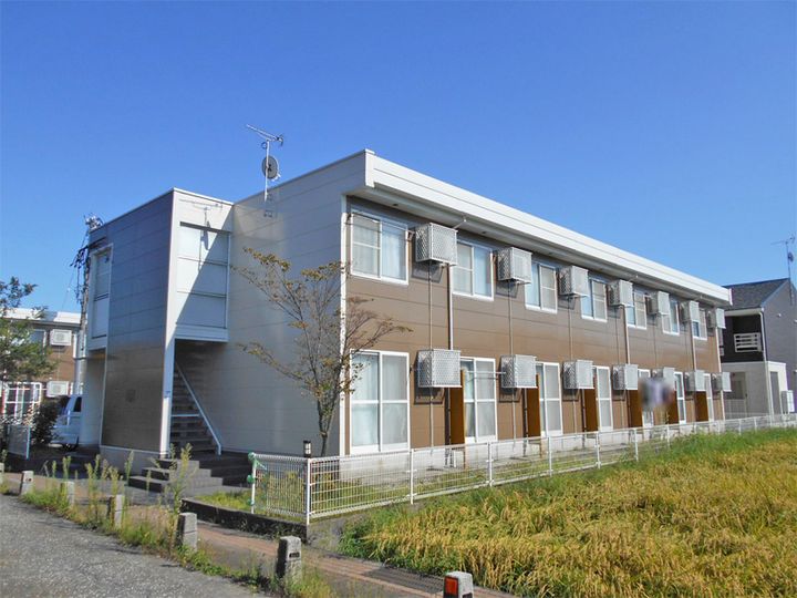 レオパレス八丁道B106の外観