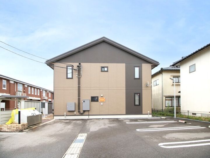 グラン・ファミリアJの外観