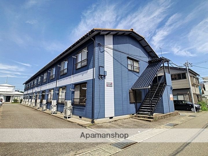 シャトレ御園111の外観