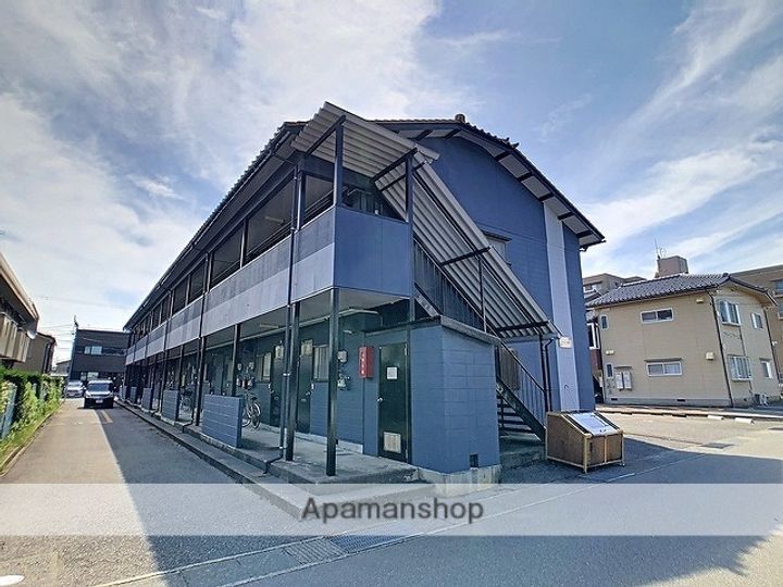 シャトレ御園111の外観