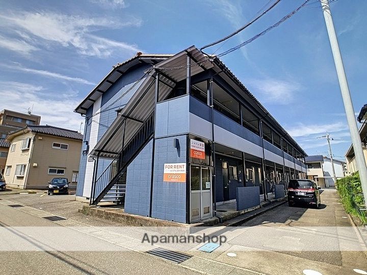 シャトレ御園111の外観