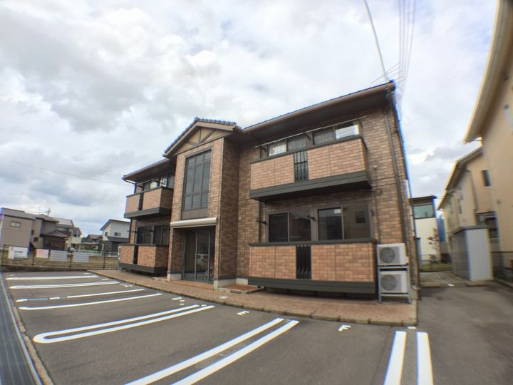 アントレ・ボヌールの外観