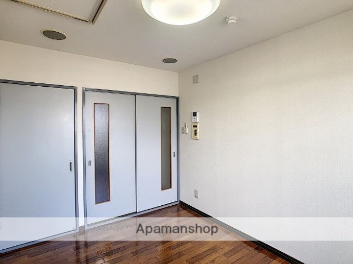 グランド・ルナA506の居間