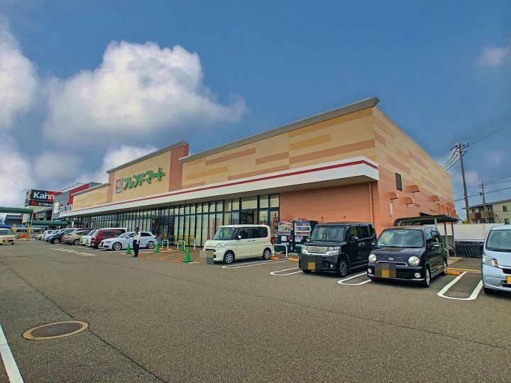 シャルマン御経塚の周辺