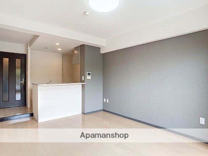 信開ダイナスティ浅野川・キングス館2517の居間