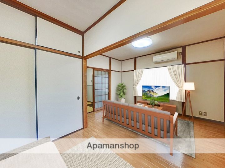 越田コーポAの居間