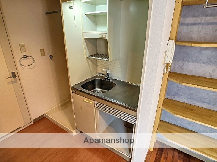 BRO.S HILL205のキッチン