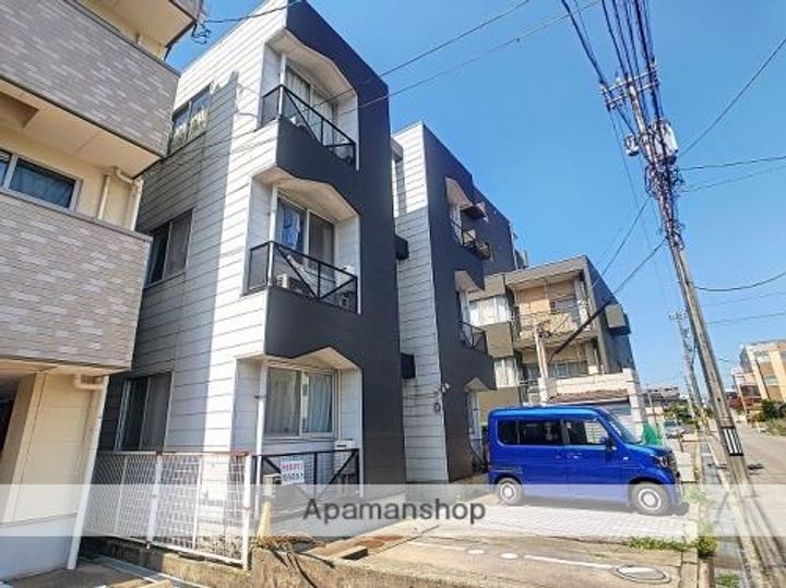 BRO.S HILL205の外観