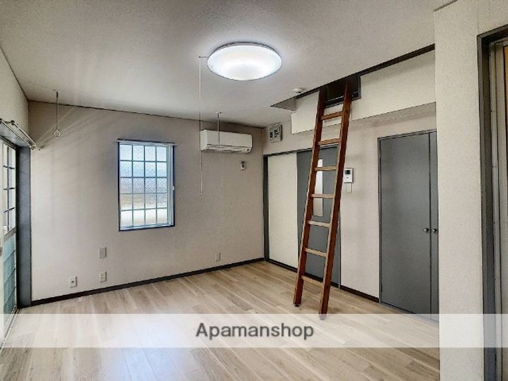 AAラ・イストワール102のその他画像