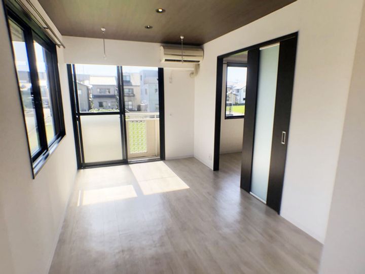 ウエスタンパーク8の内装