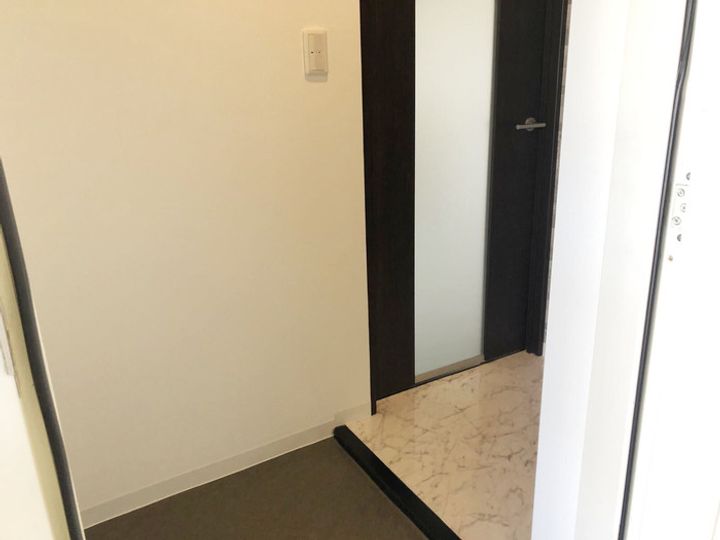 ウエスタンパーク8の玄関