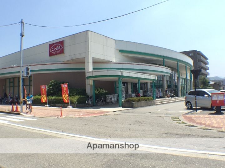 ハイライフ弥生103の周辺