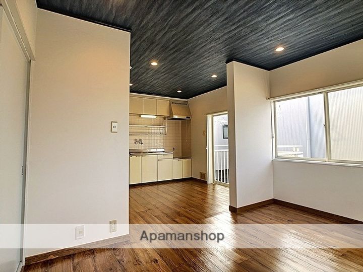 チェリーコート207の居間