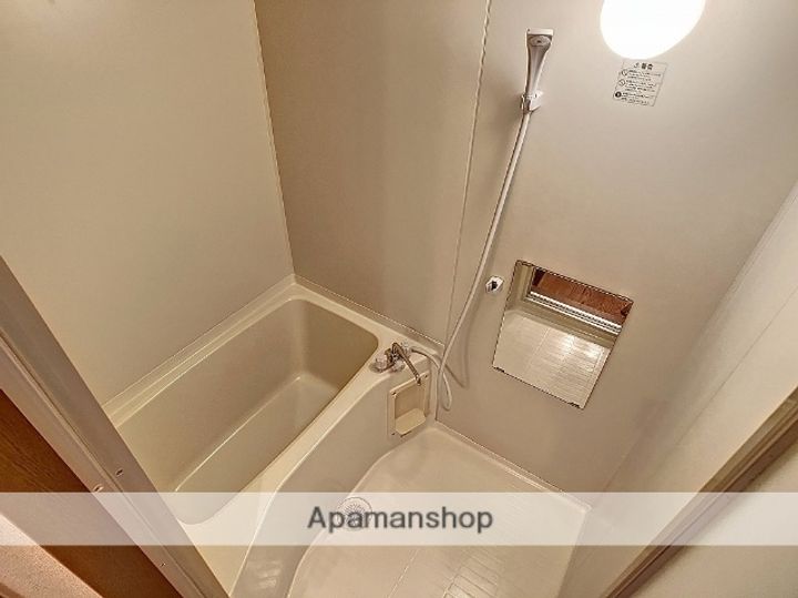 ポットベリー緑が丘202の風呂