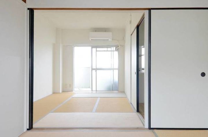 ビレッジハウス根上第二2号棟0201の居間