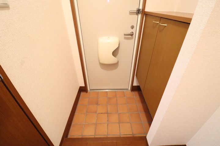 サニーコート・泉台 Bの玄関