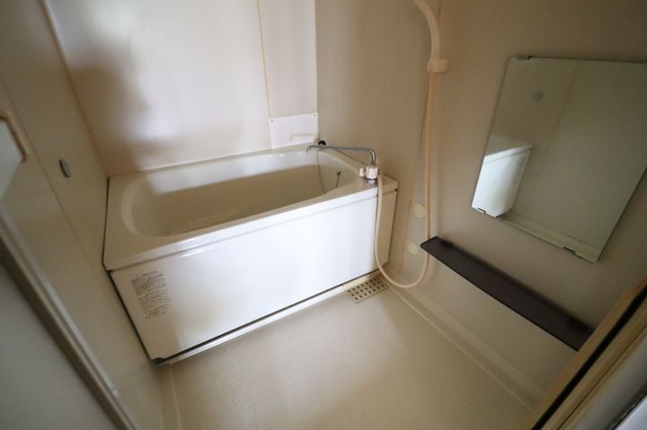 コートファミールの風呂