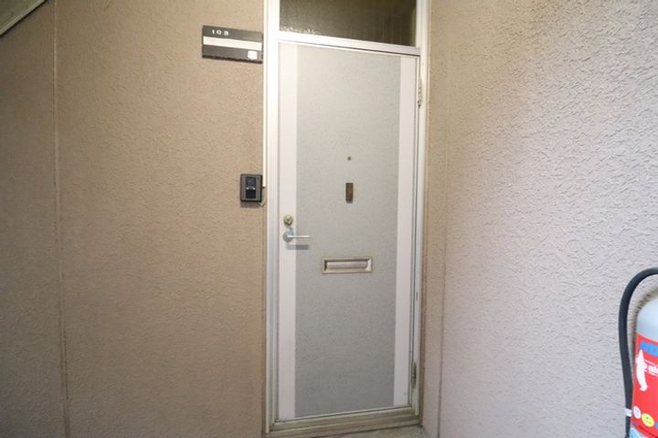 コートファミールの玄関