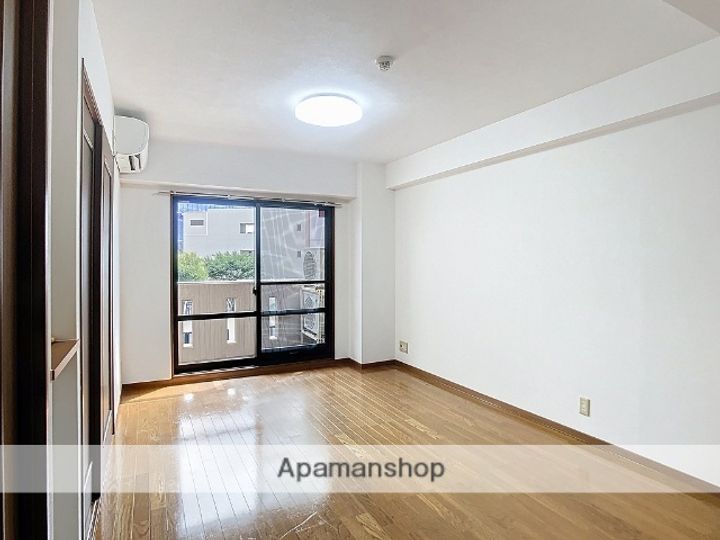 ロイヤルパークプレジデント502の居間