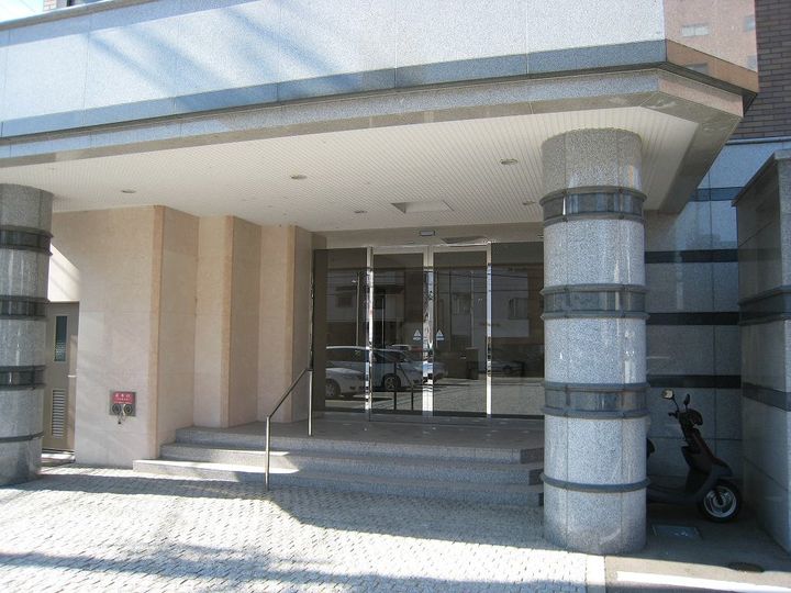 ロイヤルパークプレジデント502の外観