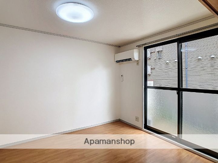 メゾン・F105の居間