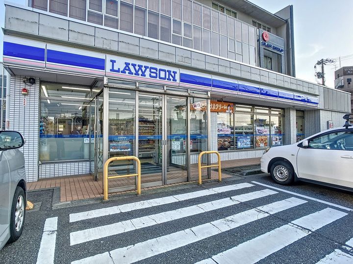 センチュリーミューゼ403の周辺