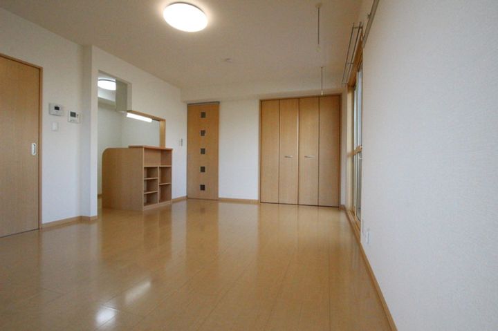 ビオーラ101の居間