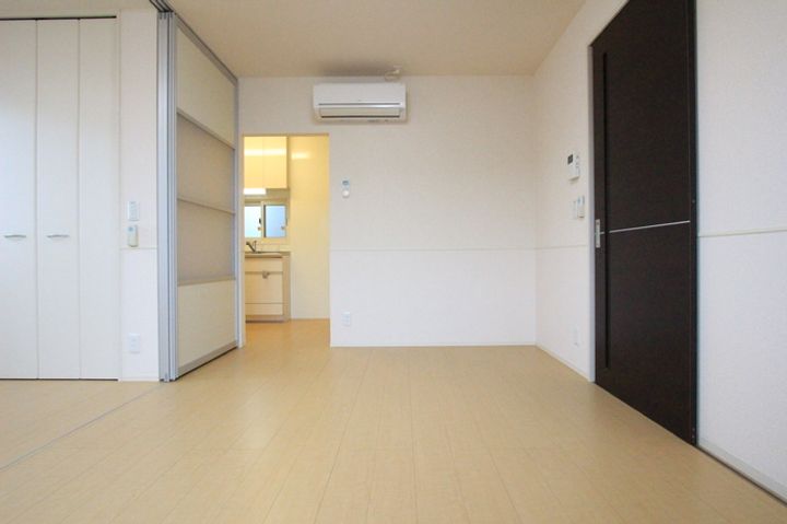 円 鞍月の居間