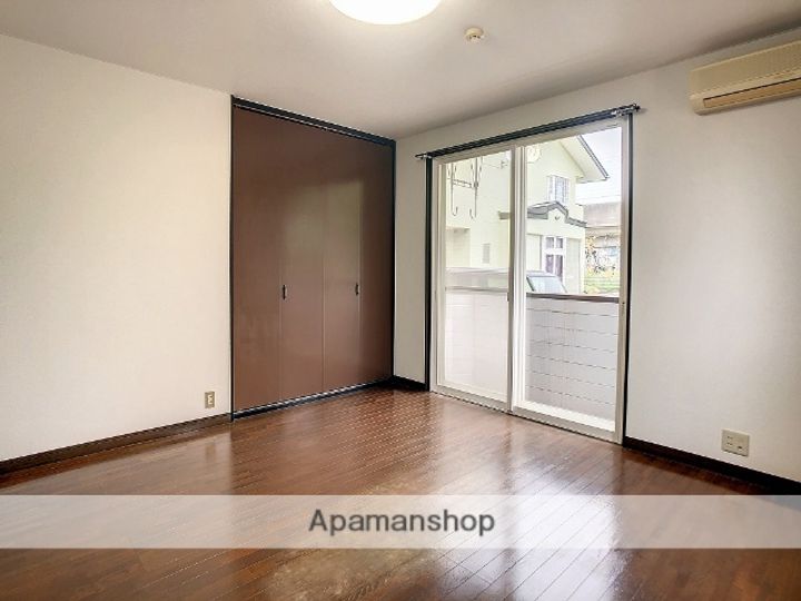 アーバンキッズT102の居間