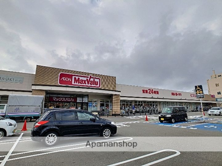 アーバン・コロニー103の周辺