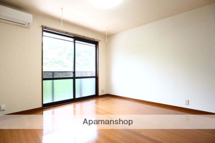 グランディール Yの居間