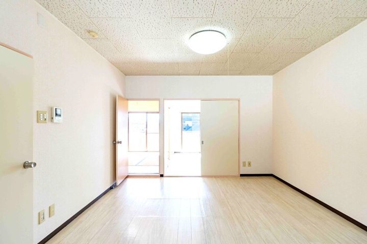 アリエッタの内装