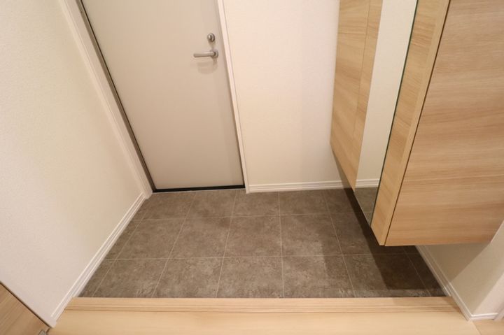 シャルマン御経塚の玄関