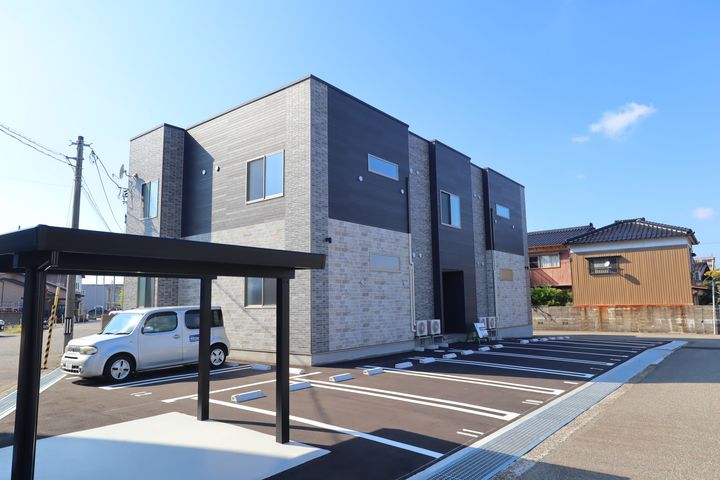 レグルスの外観