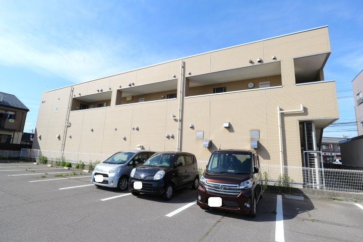 キャッスル北沢金沢の外観