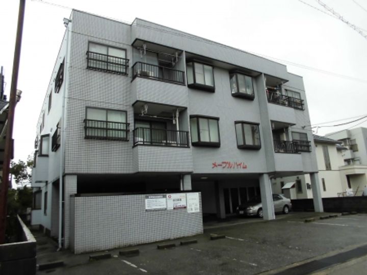 メープルハイムの外観