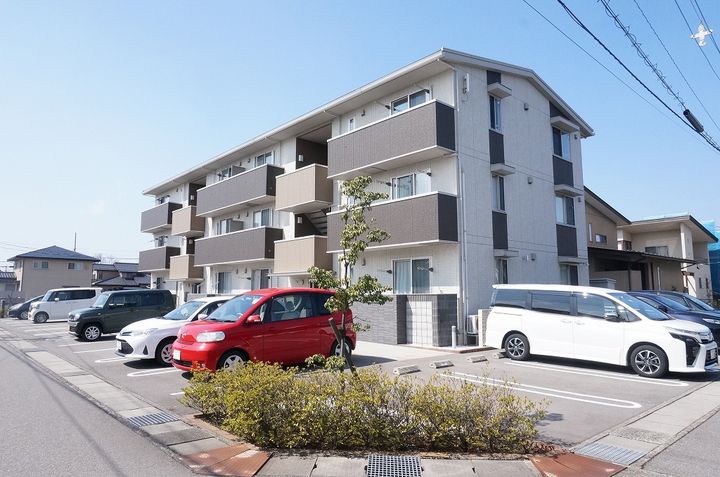 ETERNA(エテルナ)の外観