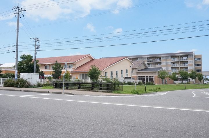 ETERNA(エテルナ)の周辺